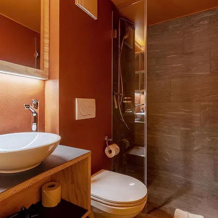 Belmont- Haus شقة